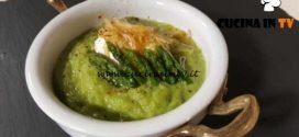 Cotto e mangiato - Crema di asparagi con uova in camicia ricetta Tessa Gelisio