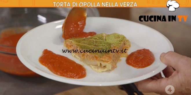 Ricette all'italiana - ricetta Torta di cipolla nella verza di Anna Moroni