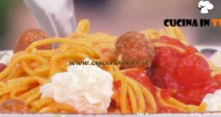 È sempre mezzogiorno | chitarrine con ragù di polpette ricetta Mattia e Mauro Improta