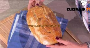 È sempre mezzogiorno | pane alle olive ricetta Fulvio Marino