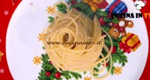 È sempre mezzogiorno | Spaghetti al burro 2.0 ricetta Antonella Clerici