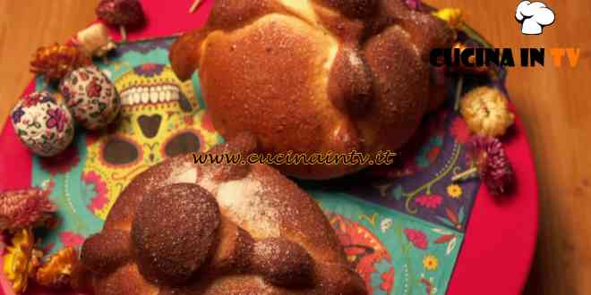 Nel forno di casa tua - ricetta Pan de muerto di Fulvio Marino