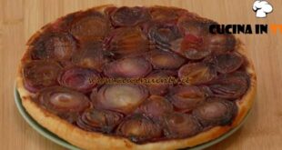 Fatto in casa per voi - ricetta Tarte tatin di cipolle all'aceto di Benedetta Rossi