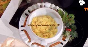 È sempre mezzogiorno | cappelletti in brodo ricetta Cristina Lunardini