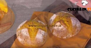 È sempre mezzogiorno | Pane alla curcuma ricetta Fulvio Marino