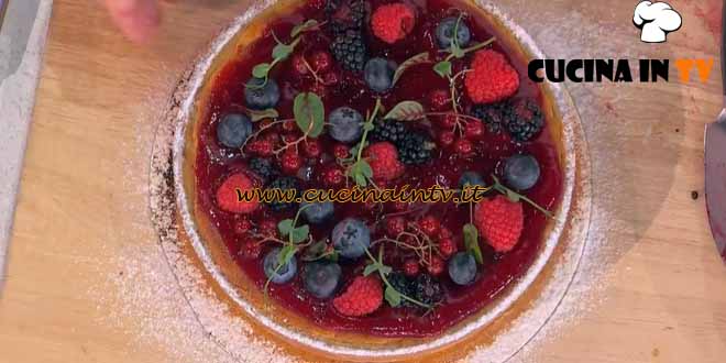 È sempre mezzogiorno | Cheesecake ai frutti di bosco ricetta Sal De Riso