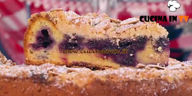 È sempre mezzogiorno | Torta mirtilli e mandorle ricetta Barbara De Nigris